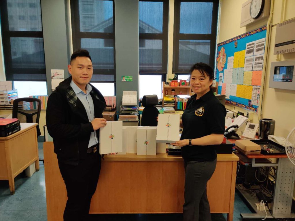 Gordon J. Lau Elementary School Donation_1